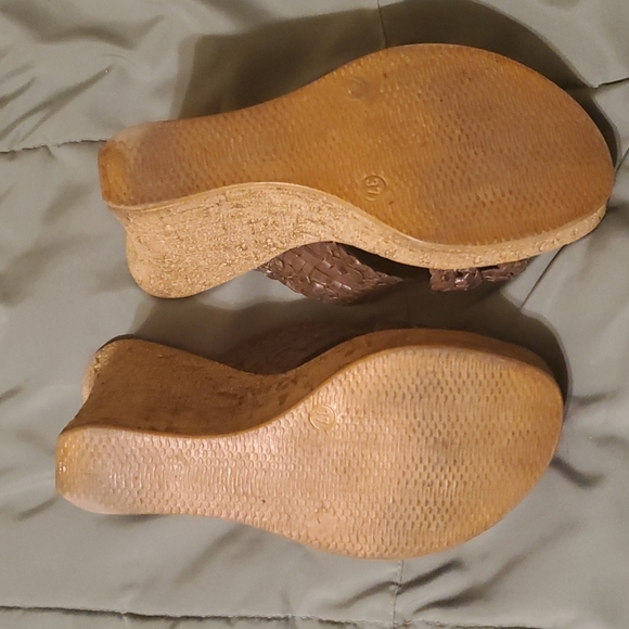 Callisto of California Wedges - Picture 10 of 13